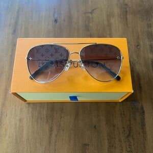 Authentic. Louis Vuitton Aviator Pilot Light Monogrammed Gold Framed Sunglasses.